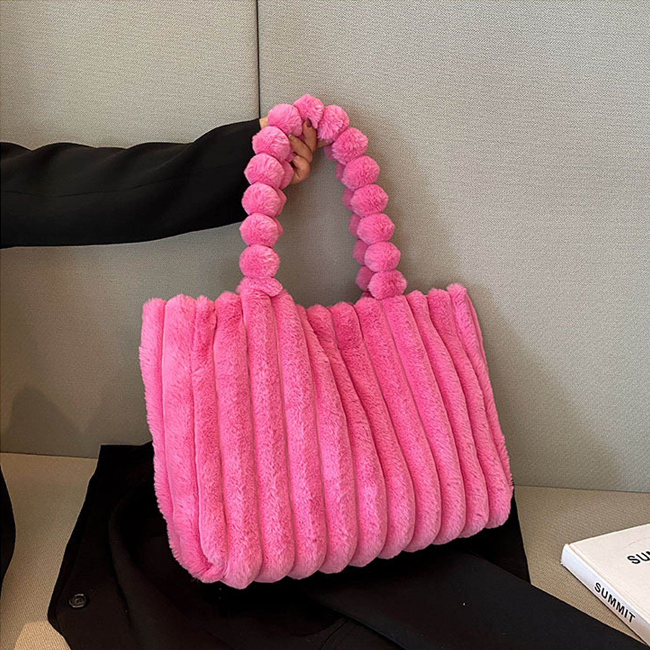 Dana | Plush Extra Soft Cloudpuff Shoulder Bag