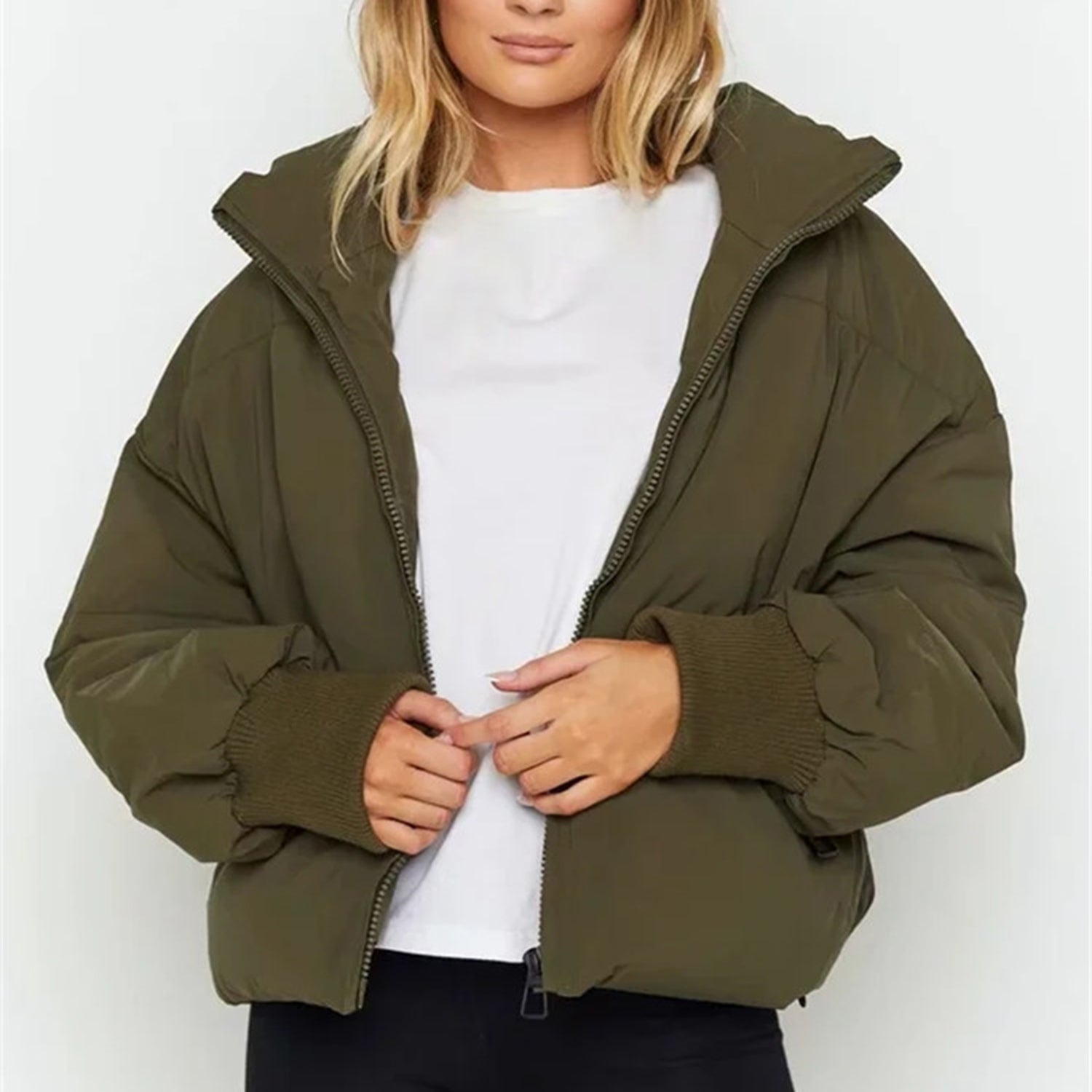 Timona | Cropped Down Jacket for Women – Warm, Light & Stylish