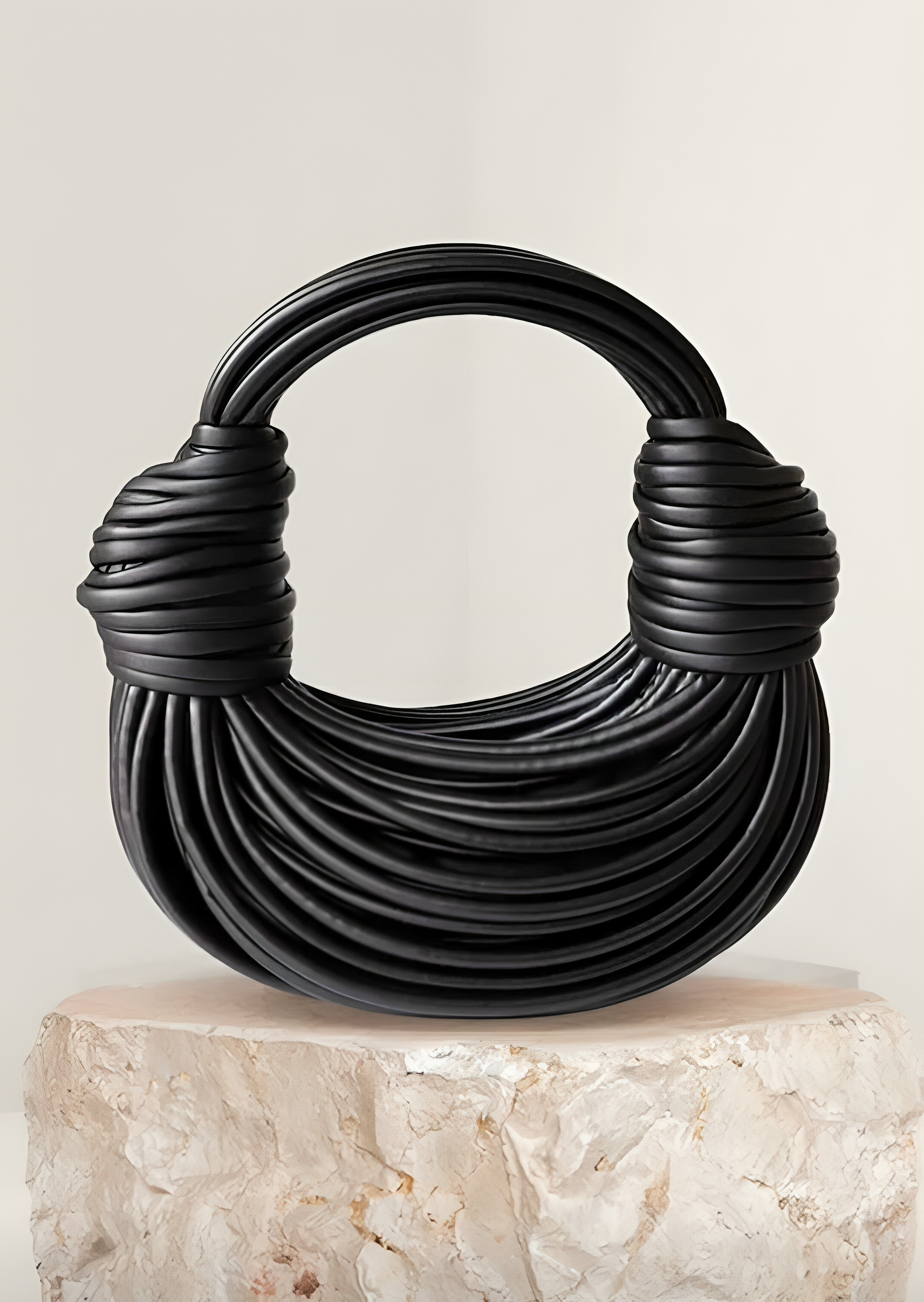 Arela | Black Leather Handbag – Luxury Design Shoulder Bag