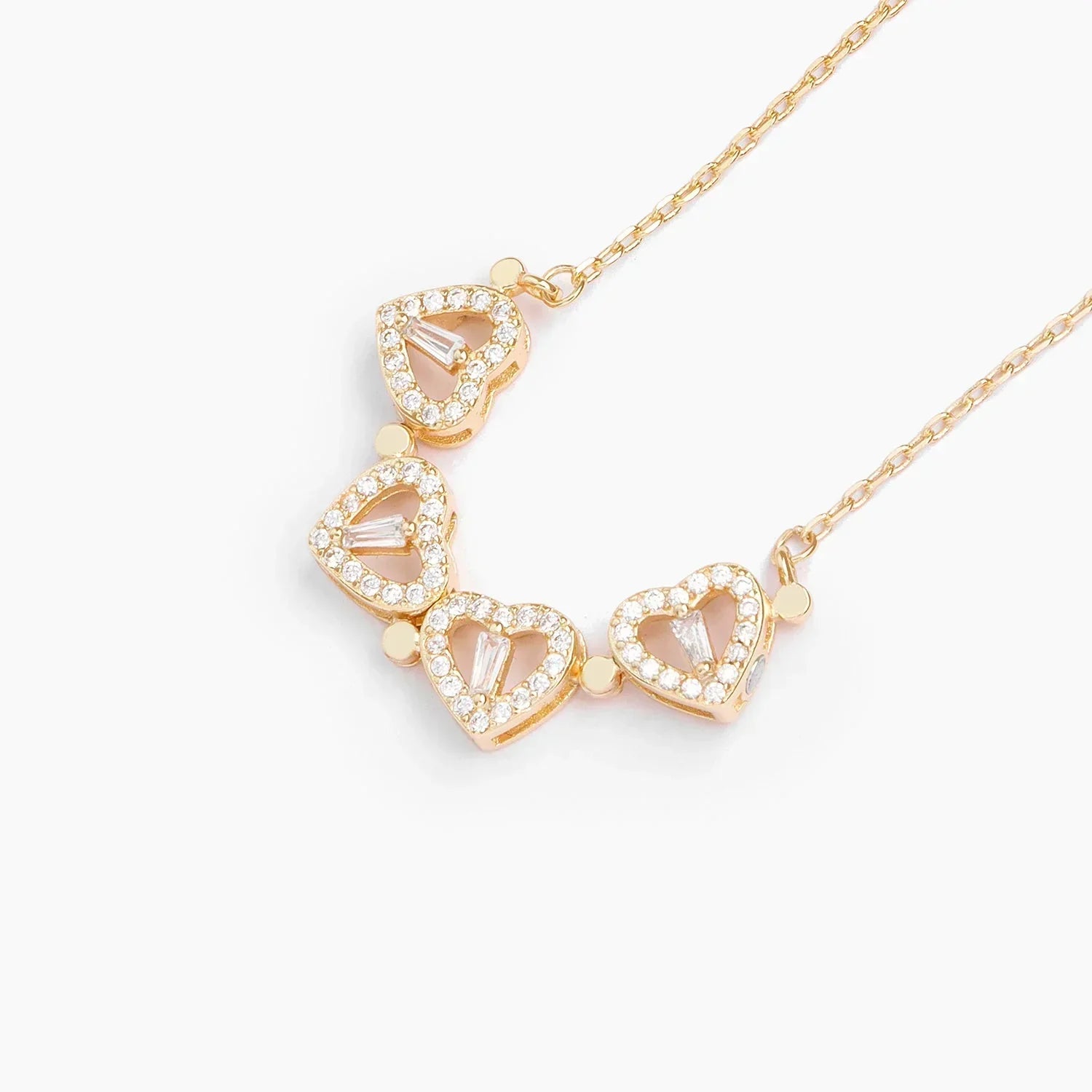 Elegant Minimalist Heart-Shaped Gold Necklace