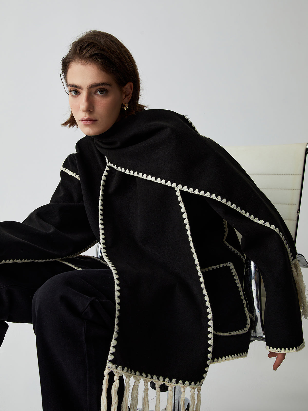 Belise | Contrast Trim Jacket with Scarf – Stylish & Comfortable