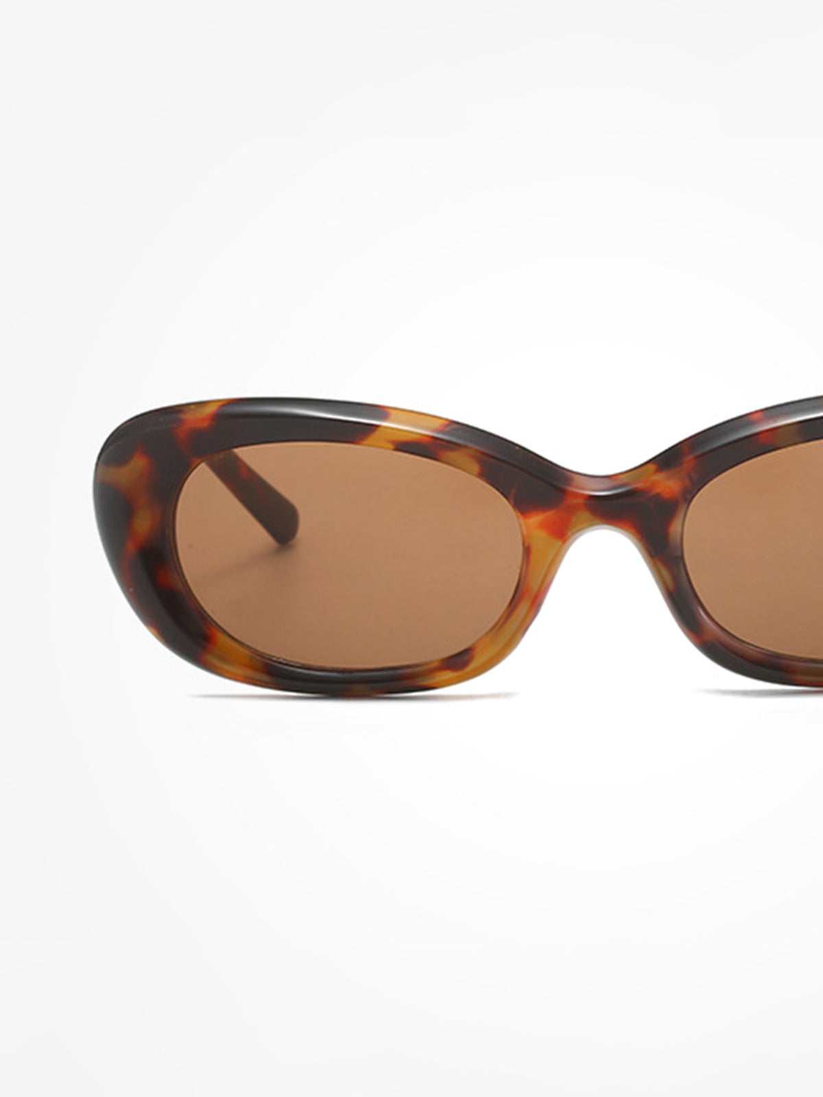 Lone Women's Round Sunglasses with UV400 Lenses