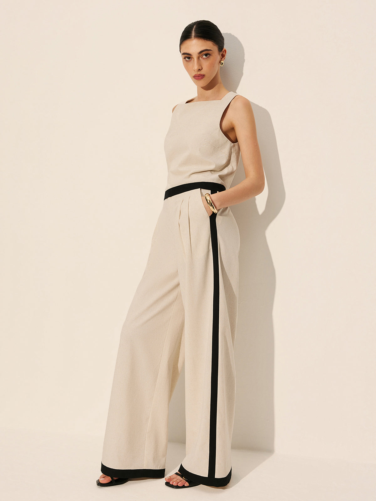Loren | Women's Linen Cotton Suit with Contrasting Accents