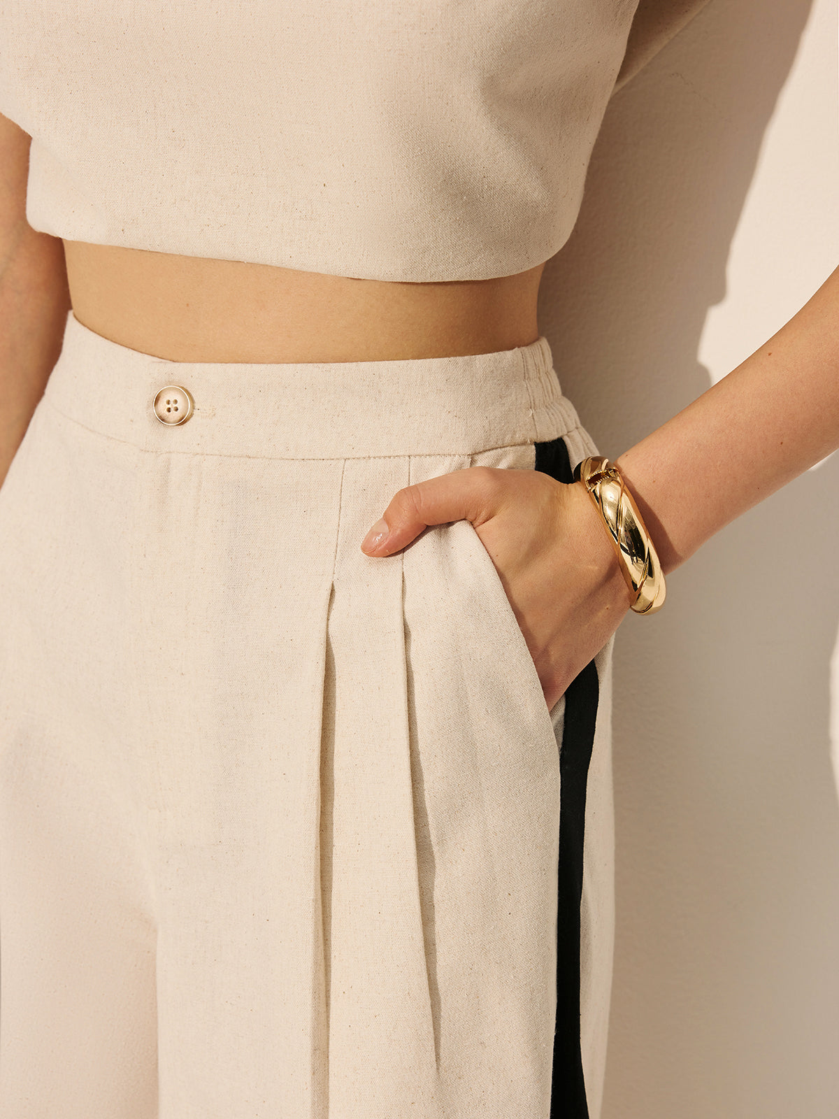 Loren | Women's Linen Cotton Suit with Contrasting Accents