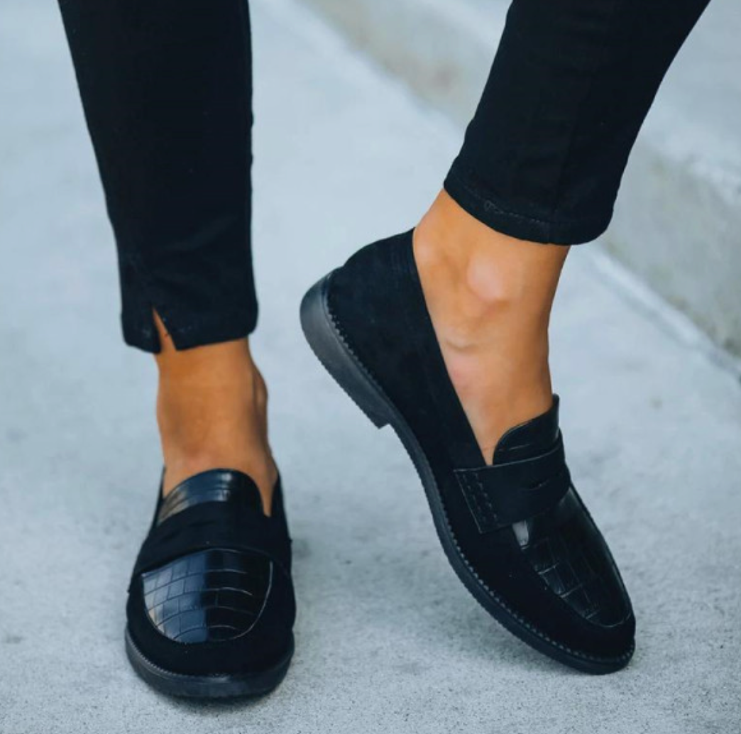 Women's Casual Suede Loafers with Crocodile Texture