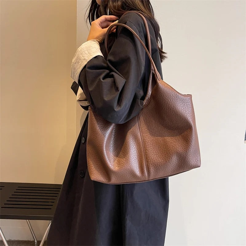 Lolo | Tote Women's Shoulder Bag – Vegan Leather & Spacious Design