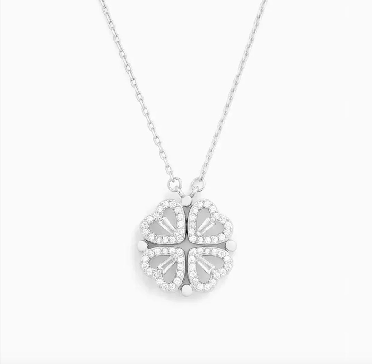 Elegant Minimalist Heart-Shaped Gold Necklace