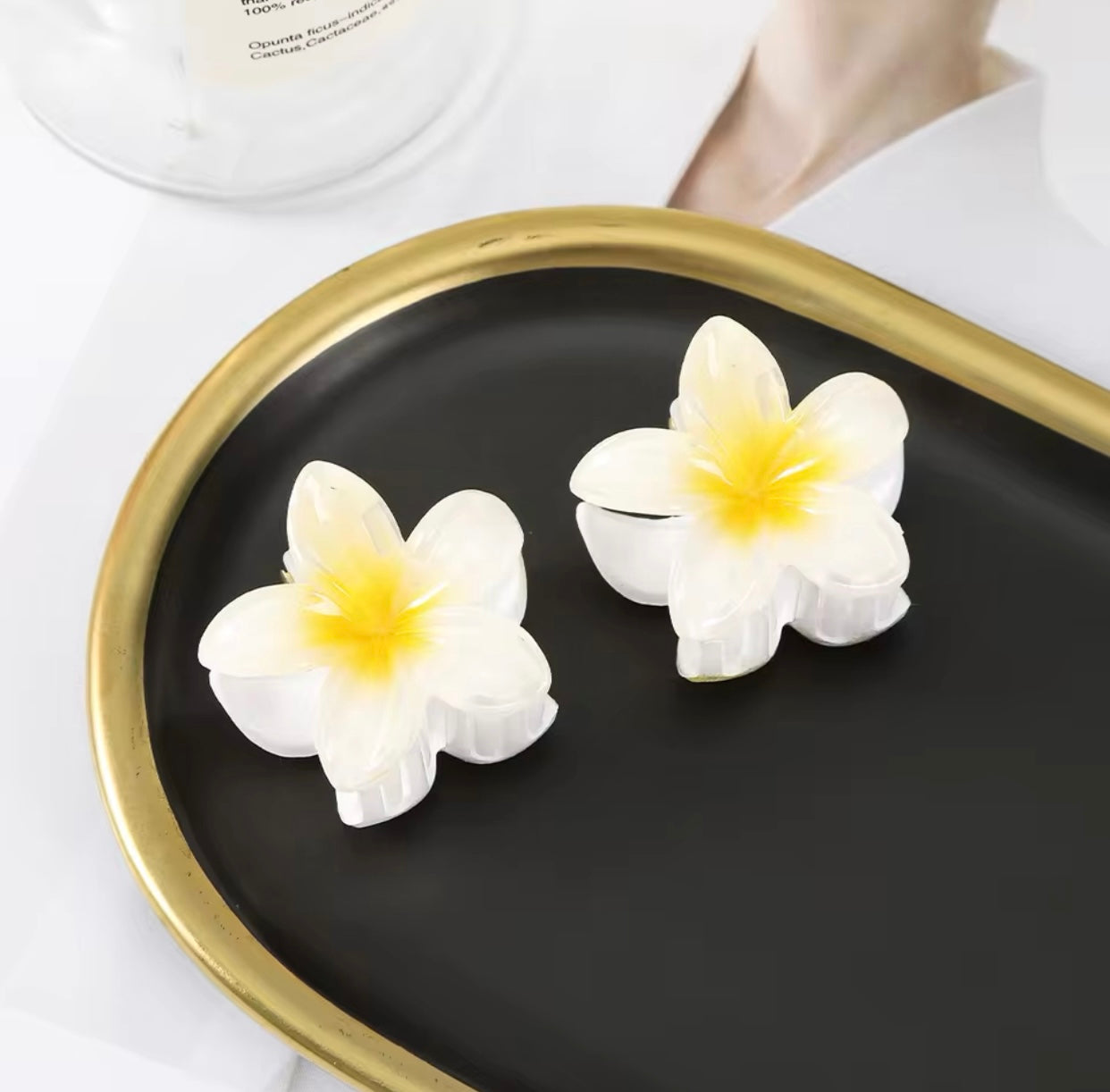 Tulip Flower Hair Clip – Elegant Design with Strong Grip