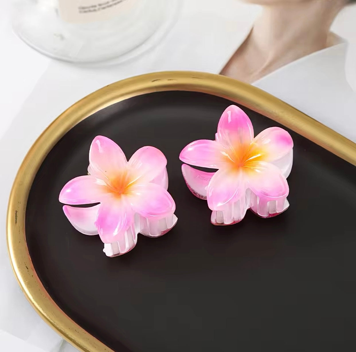 Tulip Flower Hair Clip – Elegant Design with Strong Grip