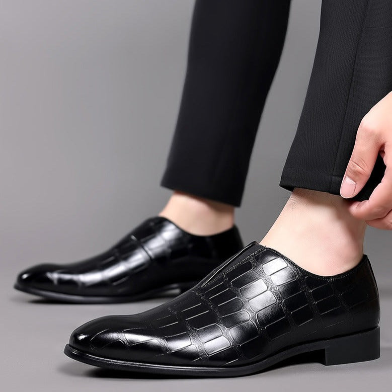 Noah™ - Chic Leather Loafers with Elegant Stone Pattern