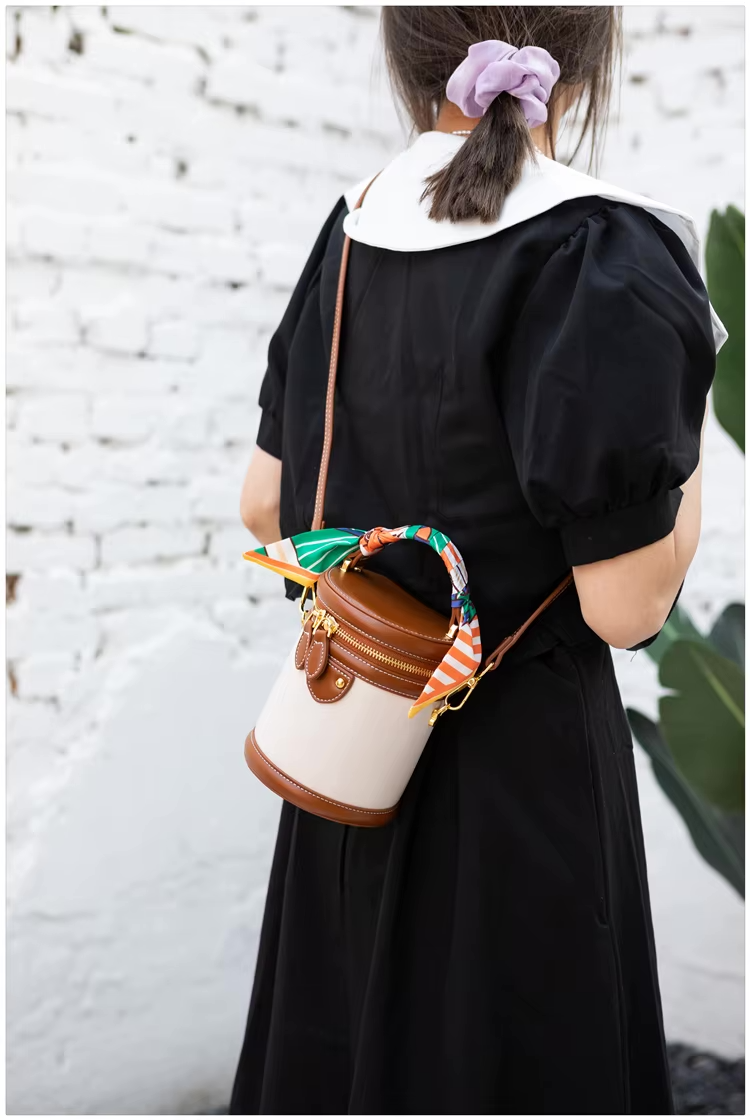 Novel | Bucket Shoulder Bag - Trendy & Compact