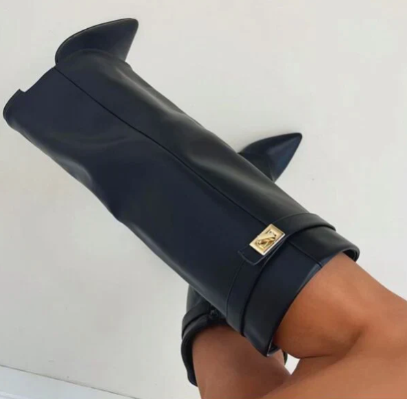 Zohra | Flap-Detail High Boots