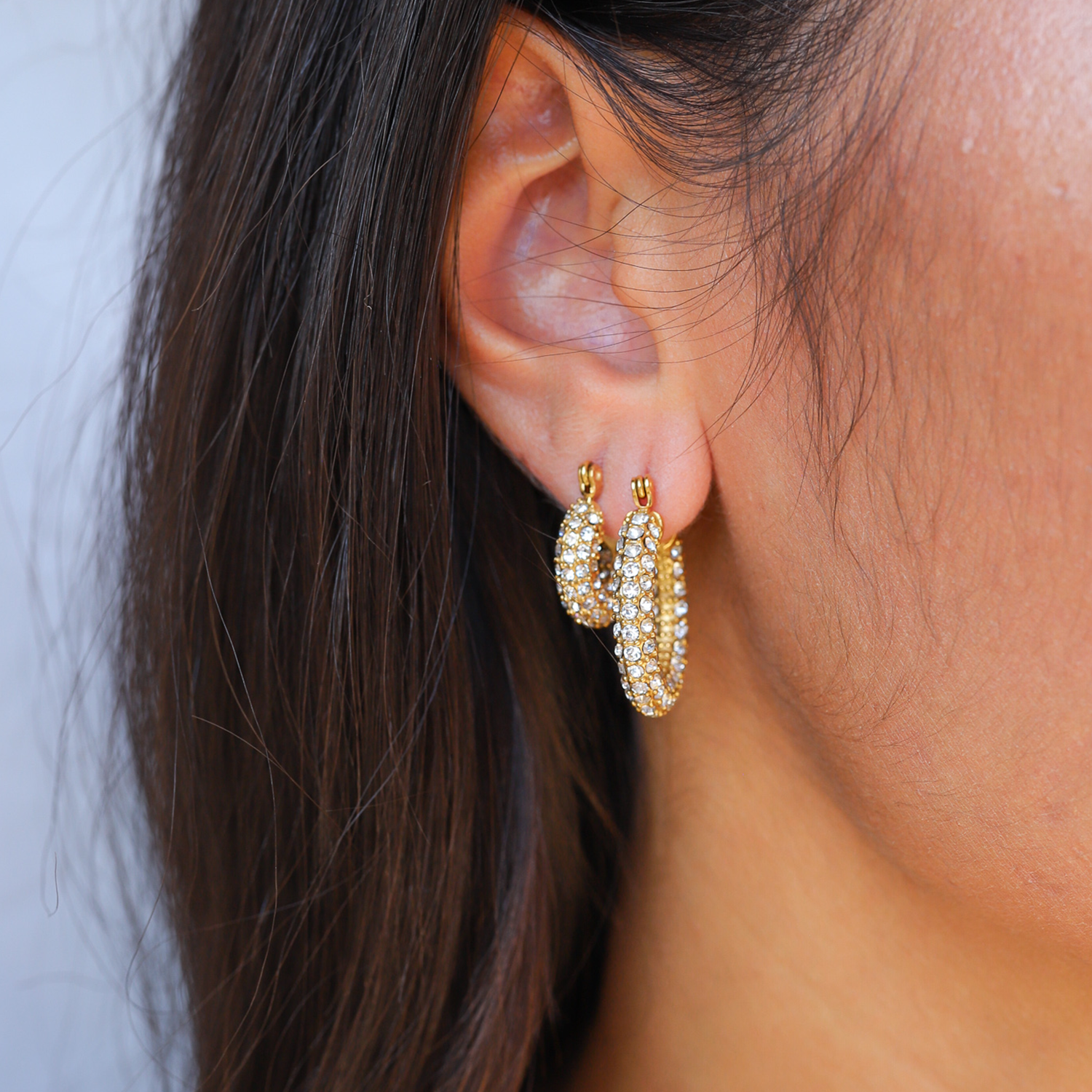 Judie | Chic Hoop Earrings Adorned with Zirconia Stones