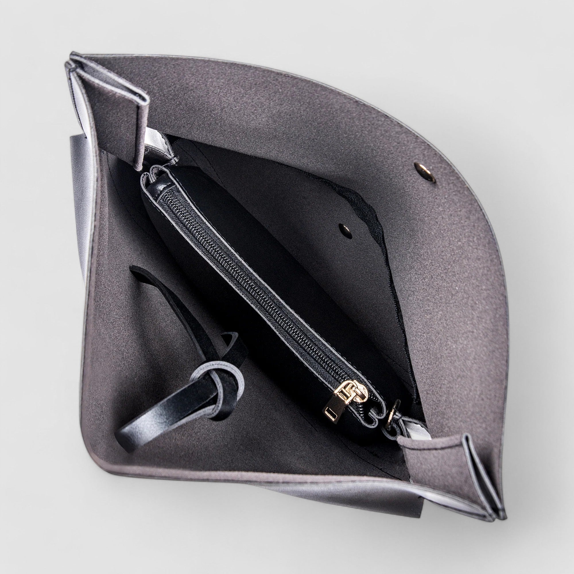 Fera | Vegan Leather Shoulder Bag with Subtle Details