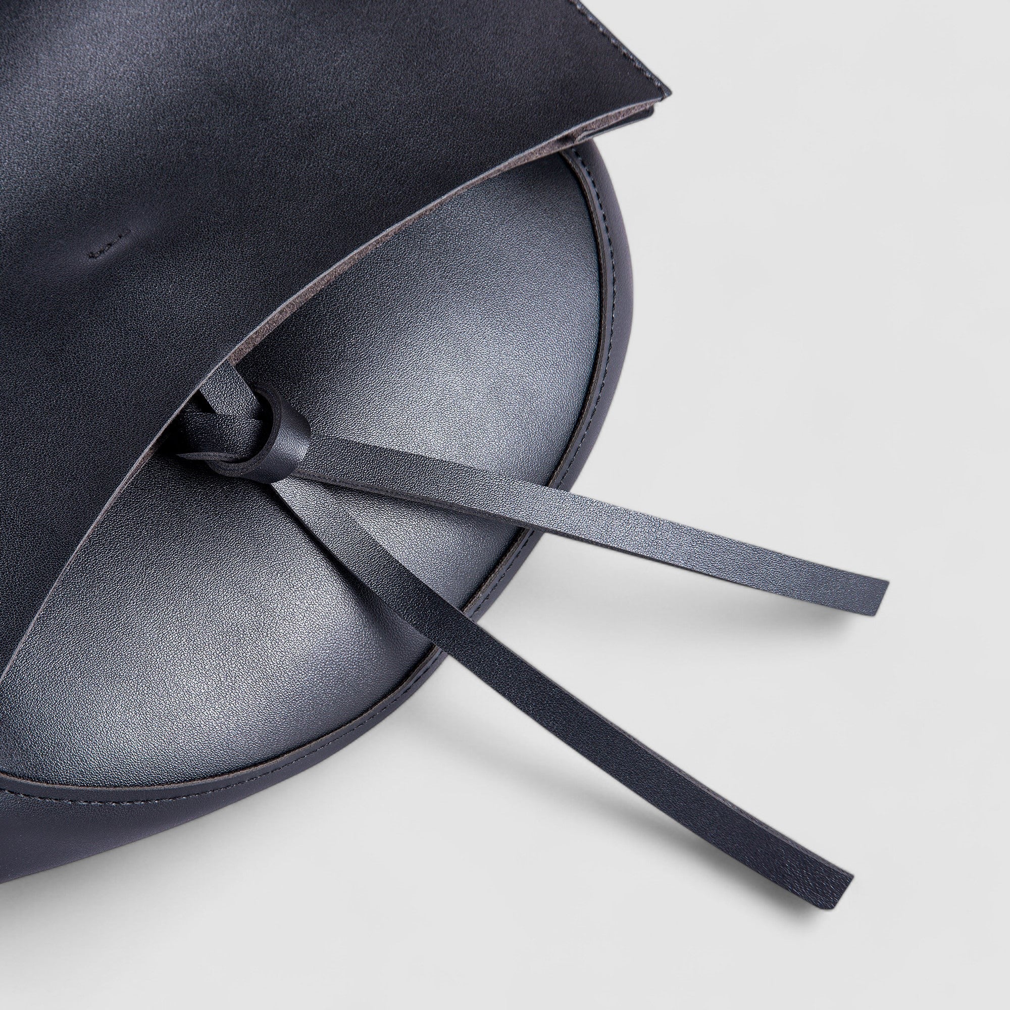 Fera | Vegan Leather Shoulder Bag with Subtle Details