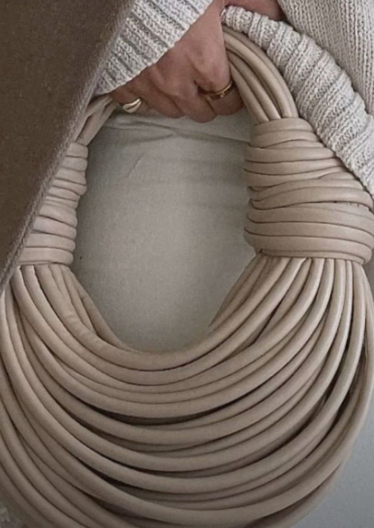 Arela | Beige Leather Handbag – Luxury Design Shoulder Bag