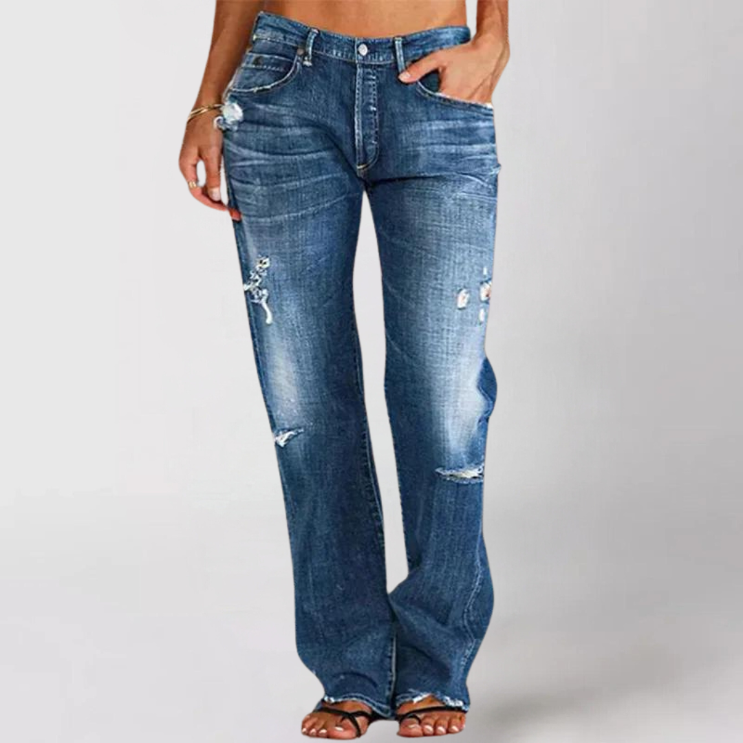Straight Leg Jeans with a Classic Fit
