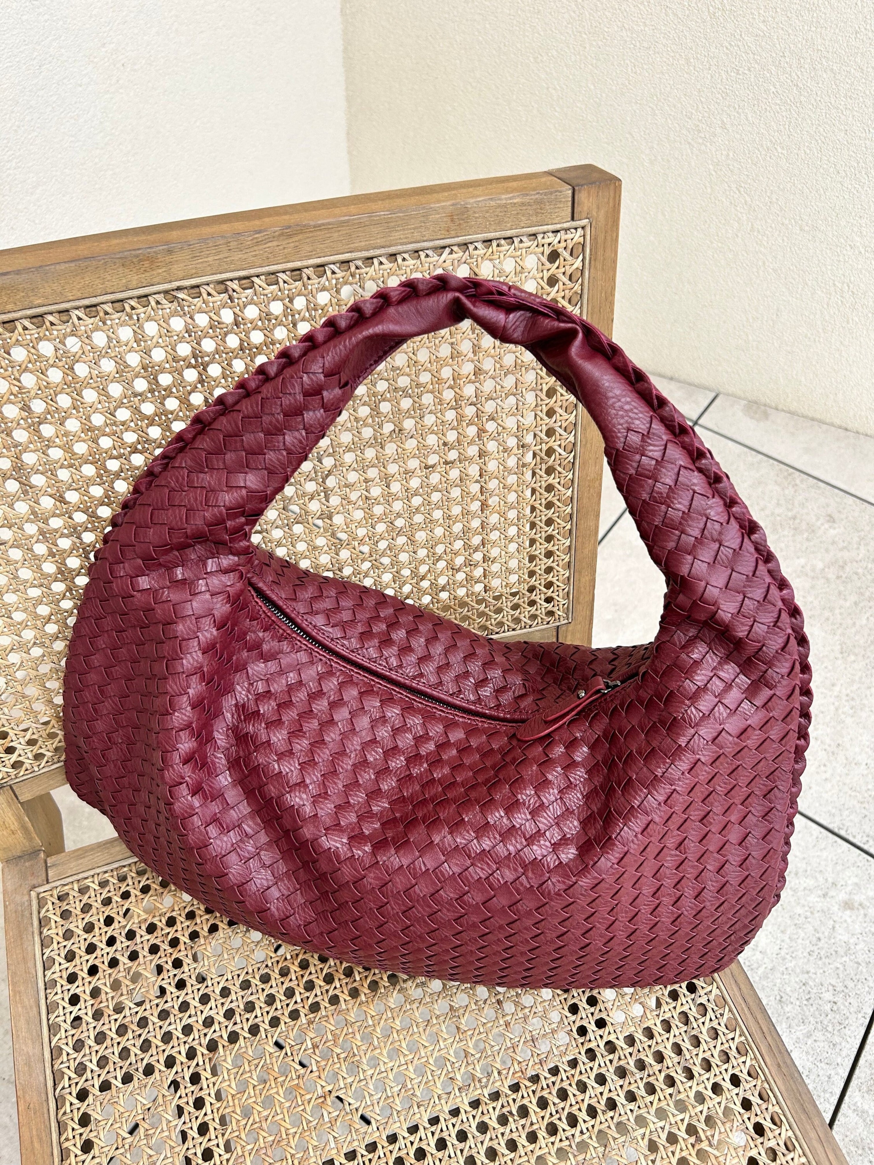 Veneta | Luxe Large Shoulder Bag
