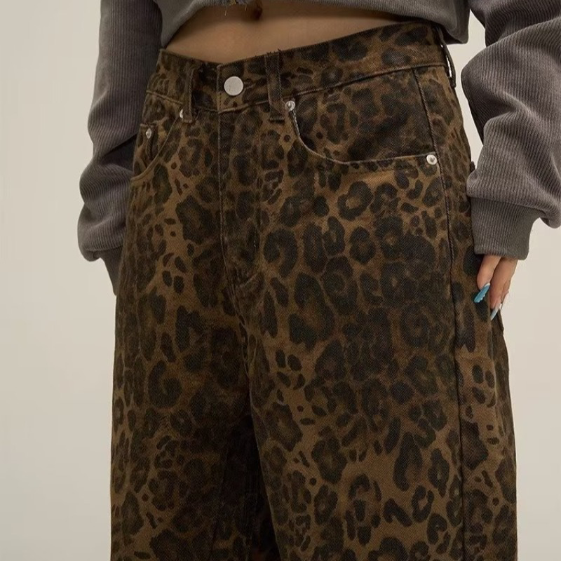 Melyna | Women's High-Waisted Wide-Leg Leopard Print Jeans