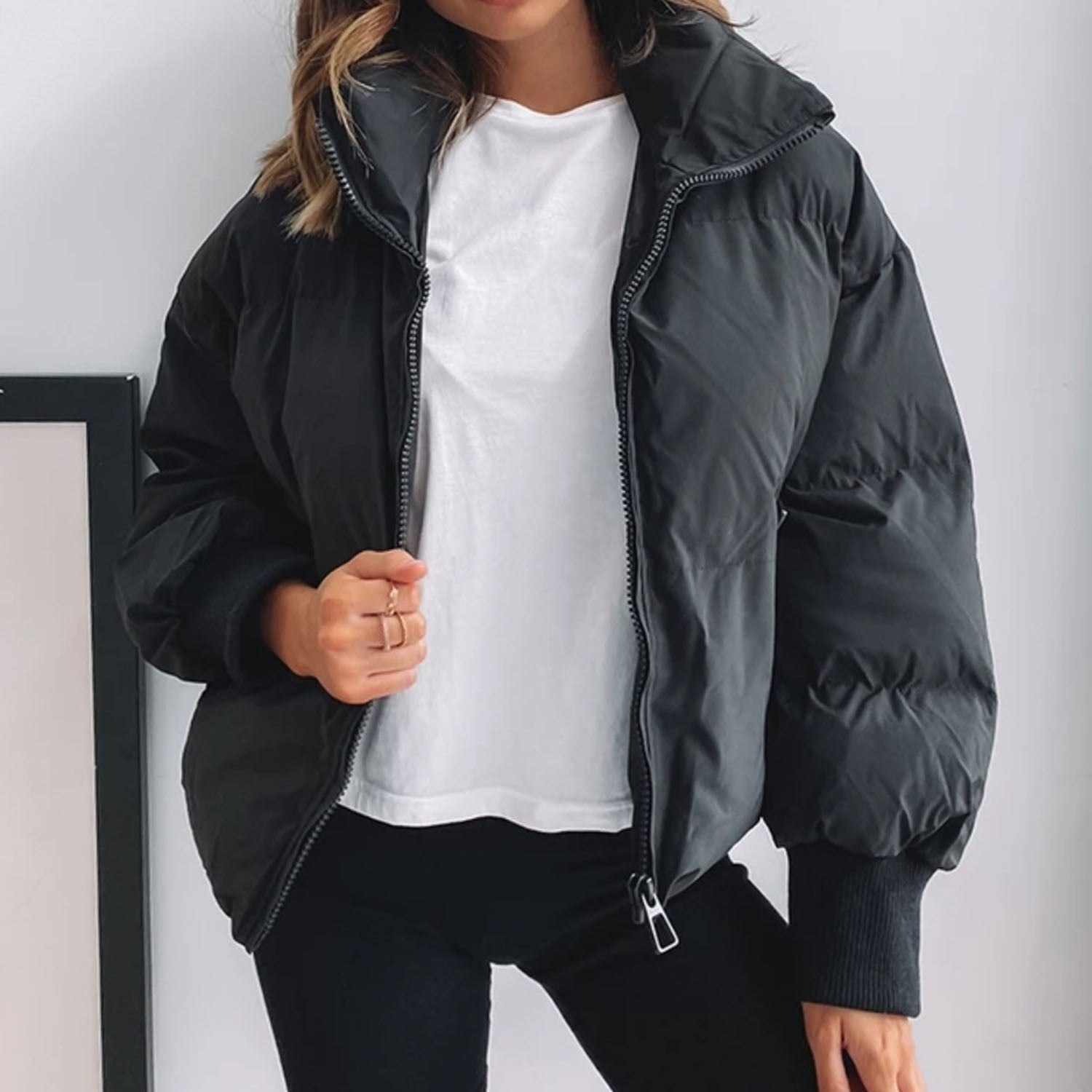 Timona | Cropped Down Jacket for Women – Warm, Light & Stylish