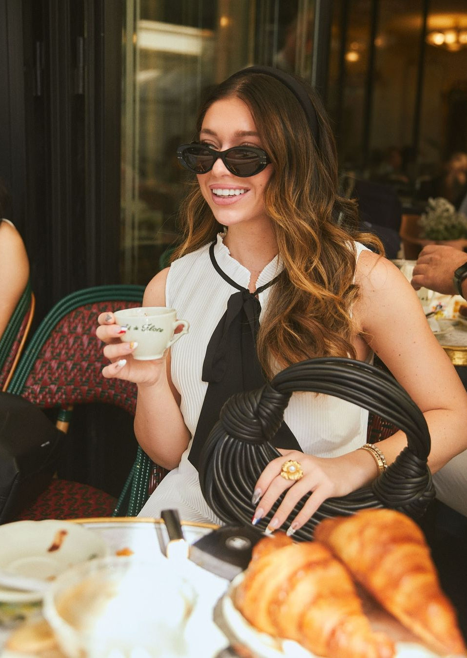 Arela | Black Leather Handbag – Luxury Design Shoulder Bag