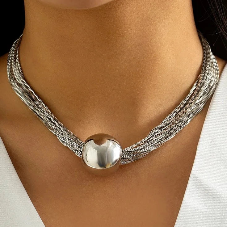 Joa | Chic Necklace Featuring a Gleaming Sphere