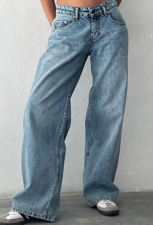 Roja | Trendy Women's Low-Rise Straight-Leg Jeans