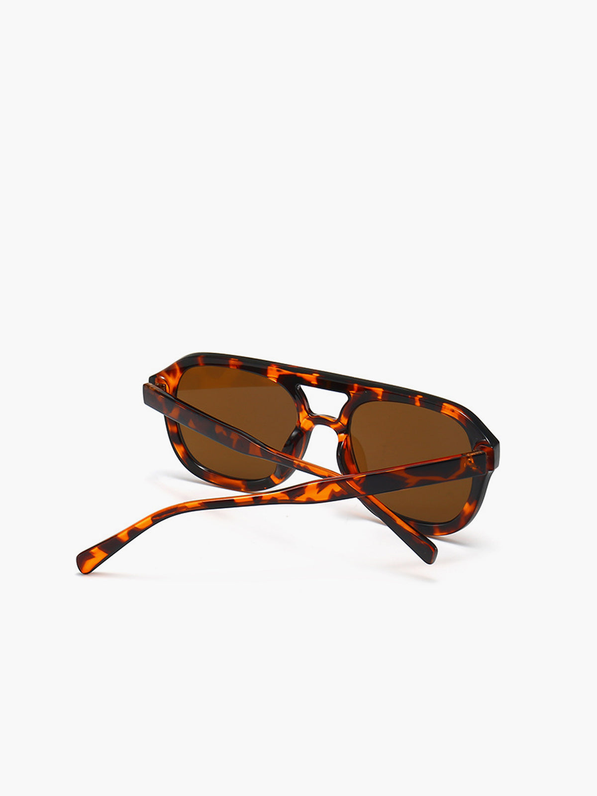Dunyara | Stylish Leopard Print Sunglasses