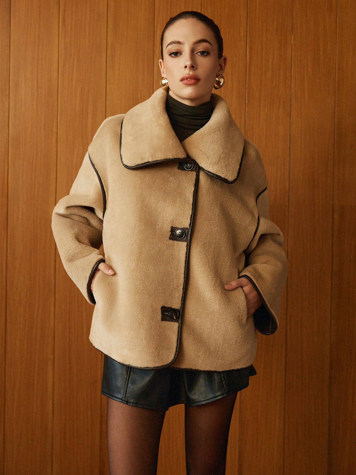 Bloeme | Minky Fleece Jacket with Contrast and Vegan Leather Accents