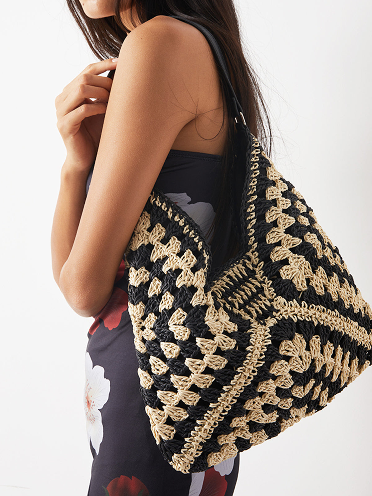 Ofelia | Vintage Crocheted Macramé Shoulder Bag Straw