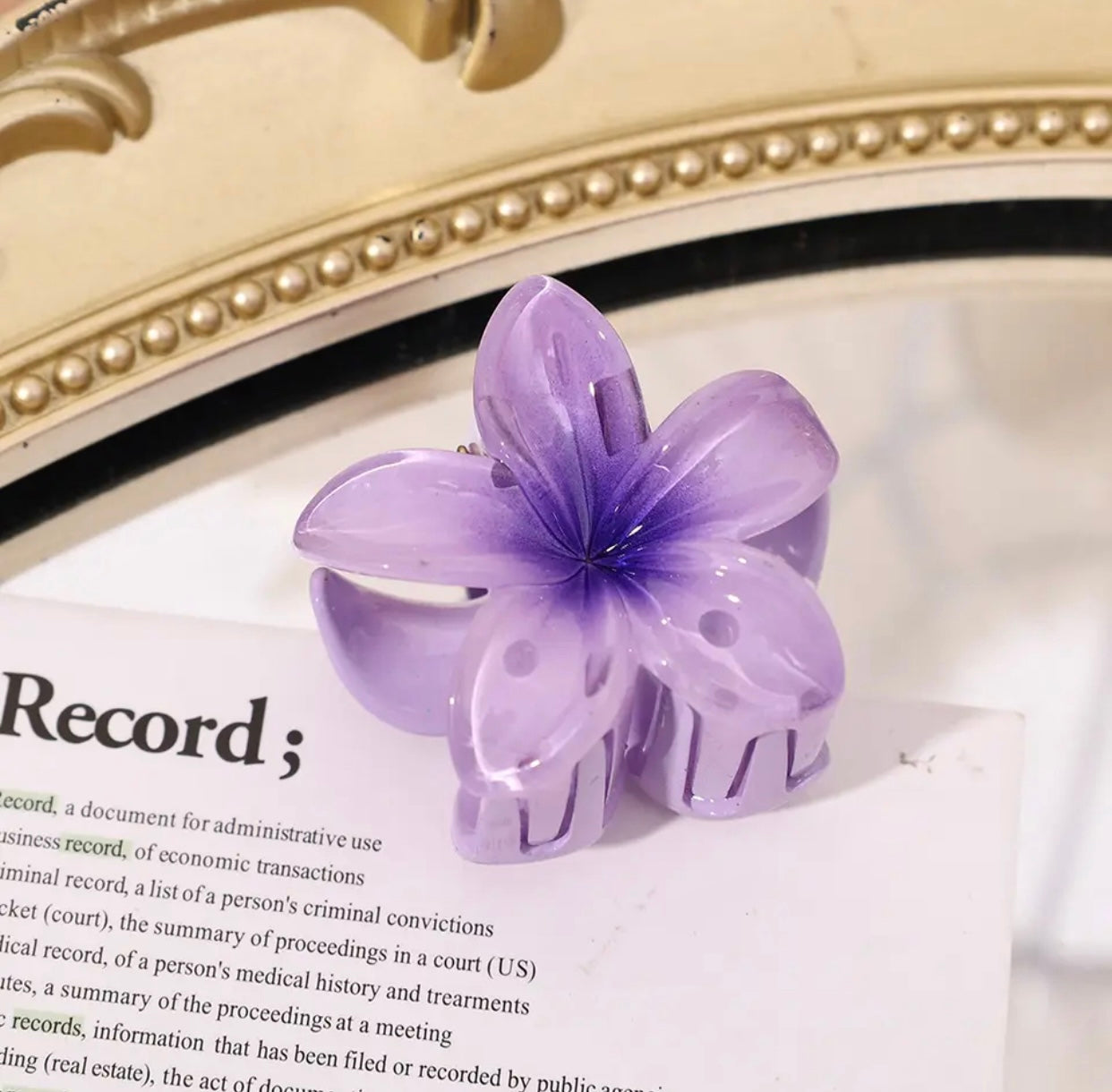 Tulip Flower Hair Clip – Elegant Design with Strong Grip