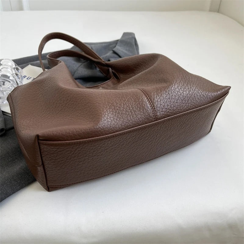 Lolo | Tote Women's Shoulder Bag – Vegan Leather & Spacious Design