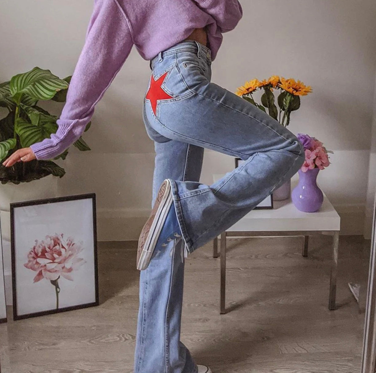 Mugain | High-Waisted Flared Jeans Featuring Red Star Accents