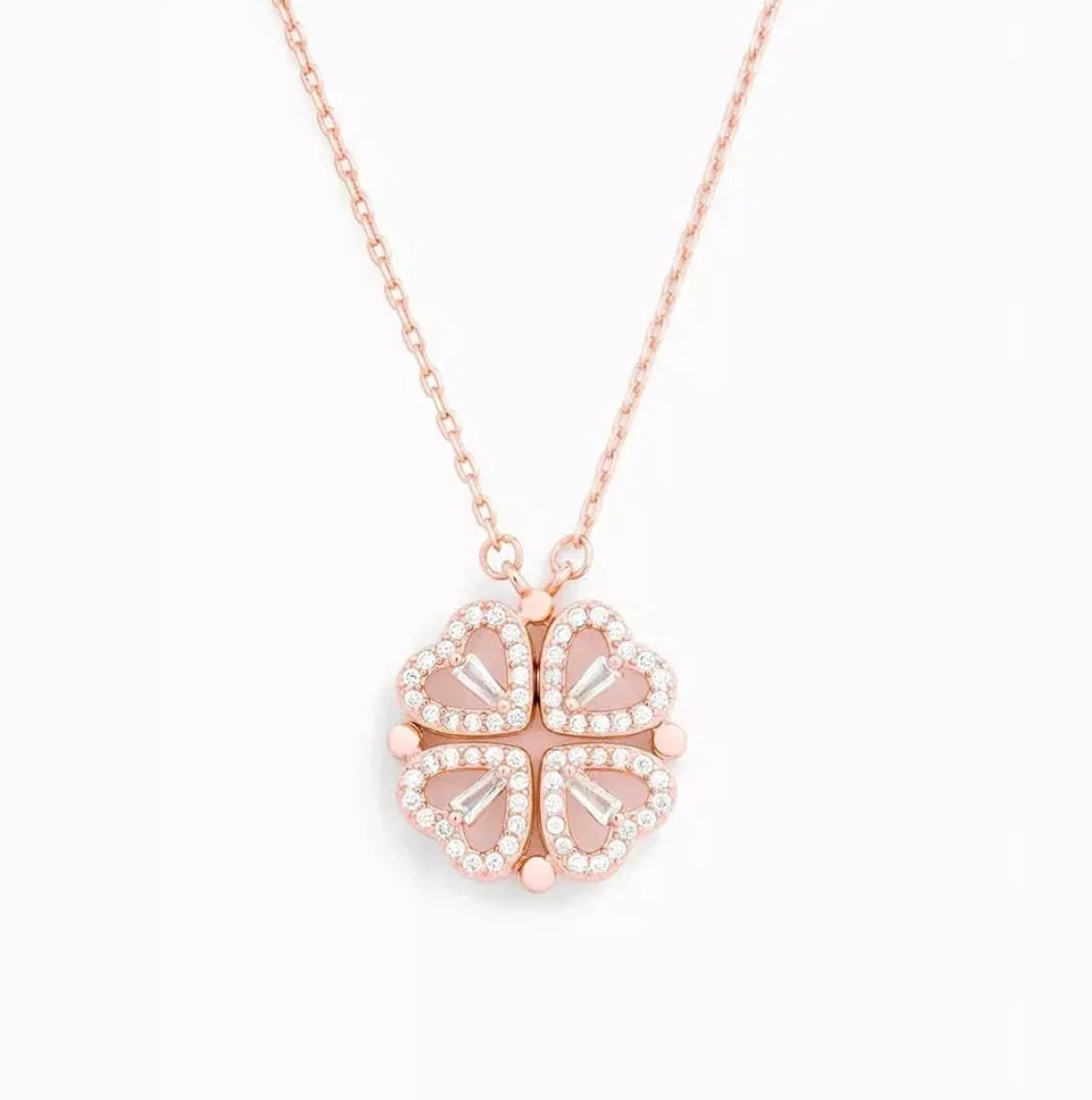 Elegant Minimalist Heart-Shaped Gold Necklace
