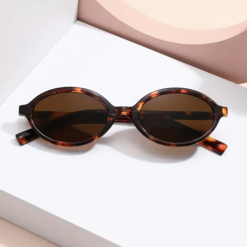 Ivy | Chic Retro Oval Sunglasses for Women