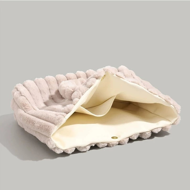 Dana | Plush Extra Soft Cloudpuff Shoulder Bag