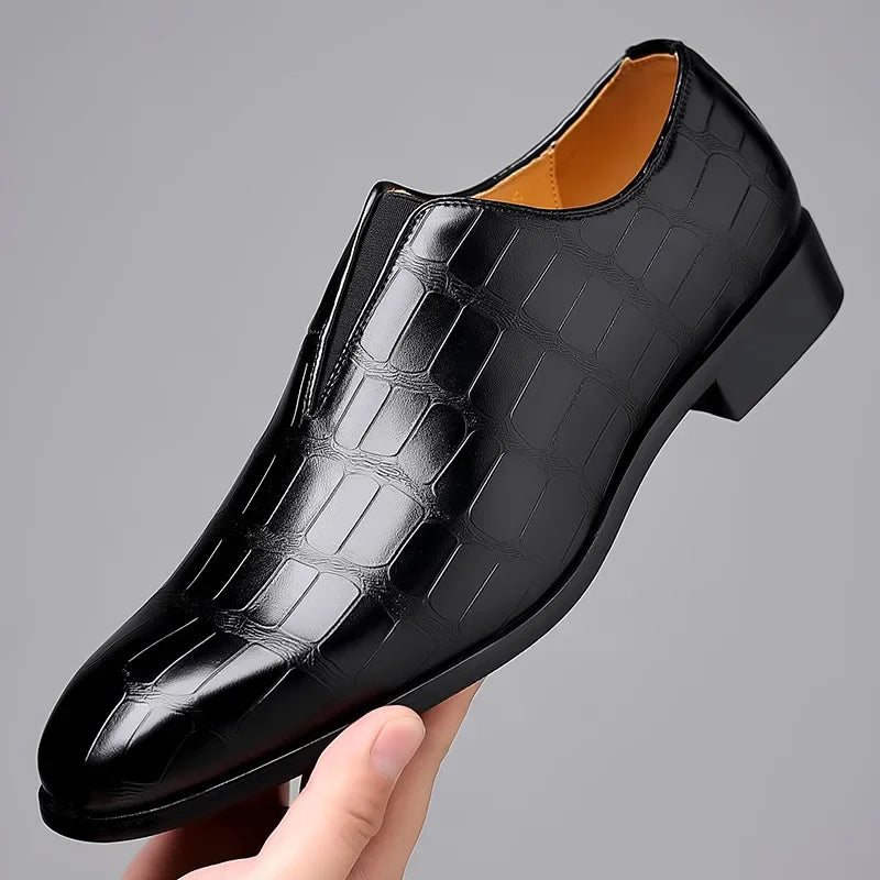 Noah™ - Chic Leather Loafers with Elegant Stone Pattern