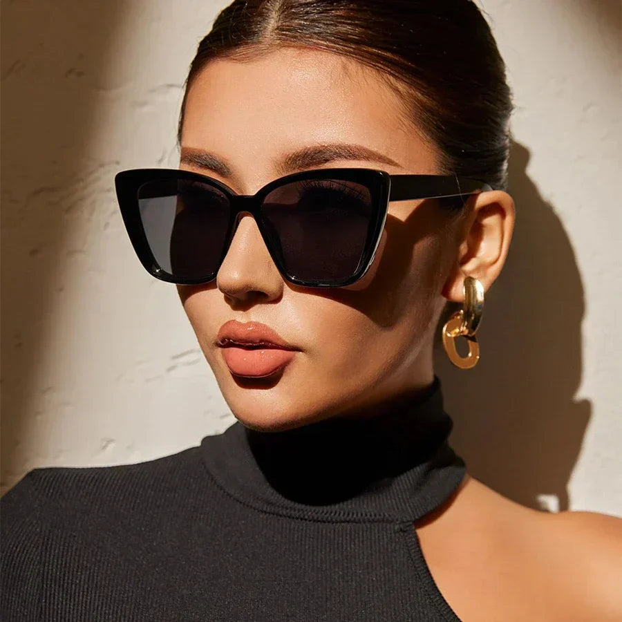 Marcia | Vintage Cat-Eye Sunglasses with UV400 Protection