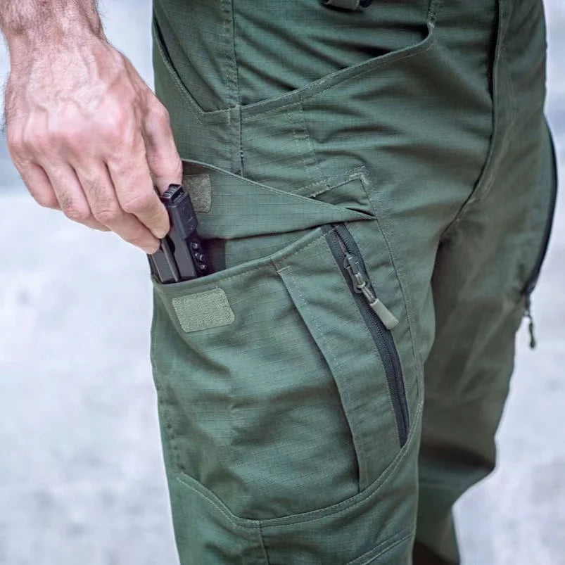 Émile™ Tactical Waterproof Winter Cargo Pants