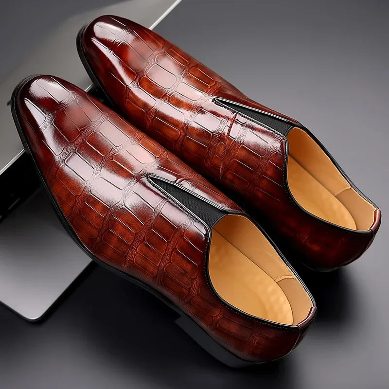 Noah™ - Chic Leather Loafers with Elegant Stone Pattern