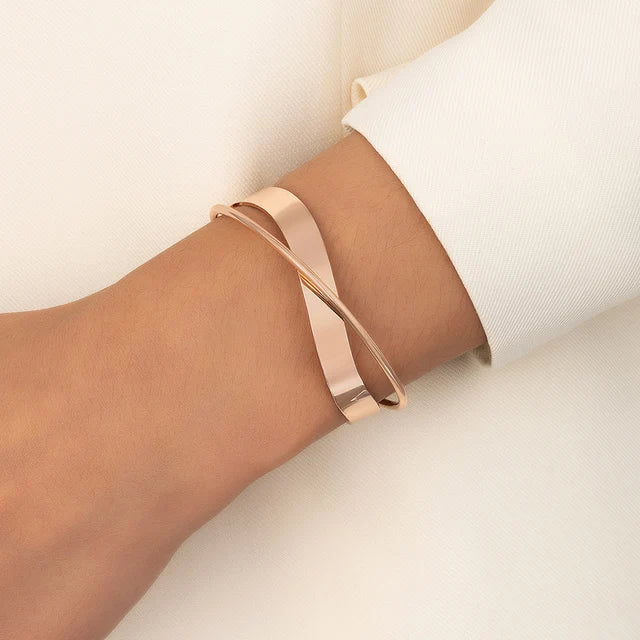 Adjustable Women's Bracelet with Cross Design in Gold Tone