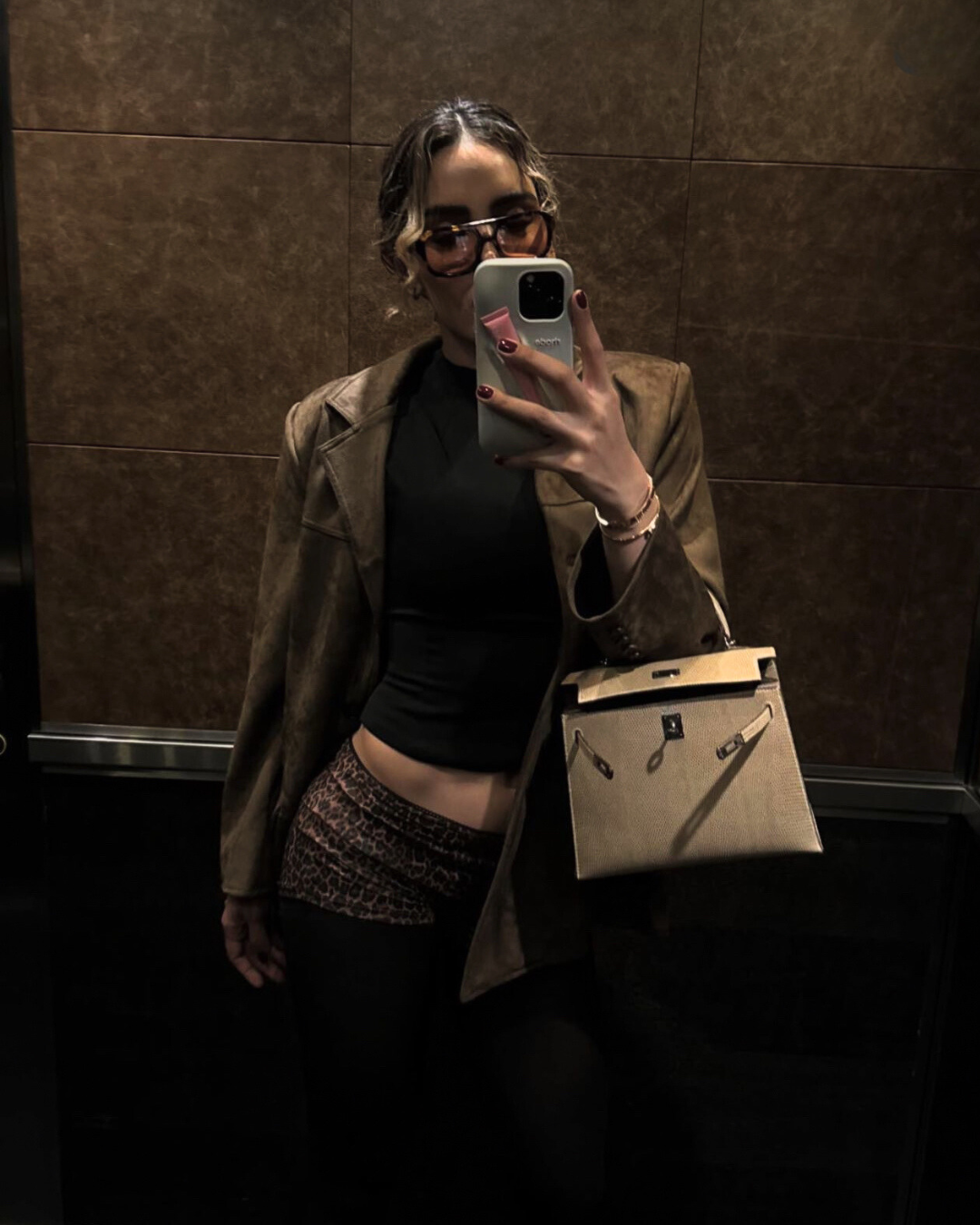Nurie | Chic Brown Blazer
