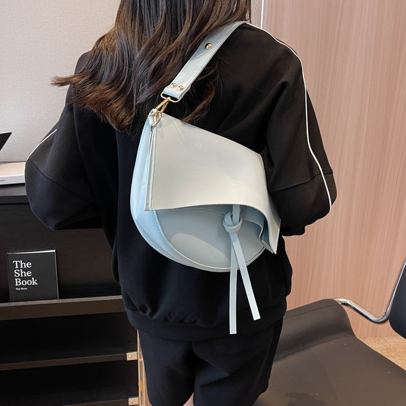 Fera | Vegan Leather Shoulder Bag with Subtle Details