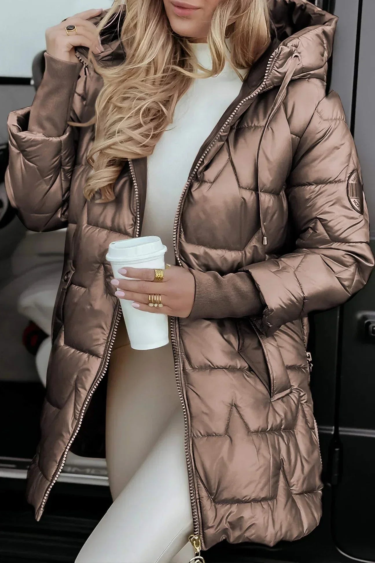 Diana | Elegant winter coat with hood and padding