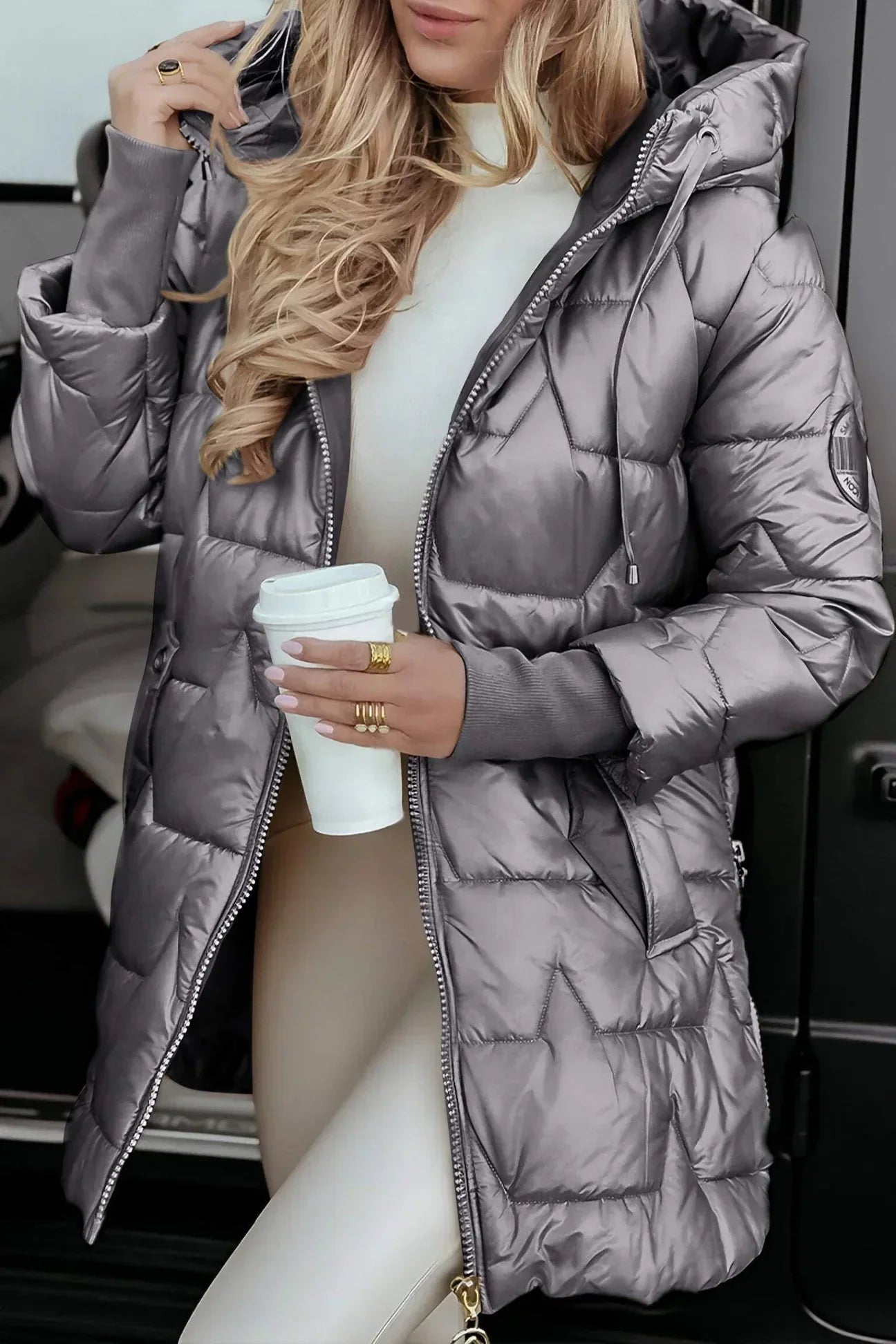 Diana | Elegant winter coat with hood and padding